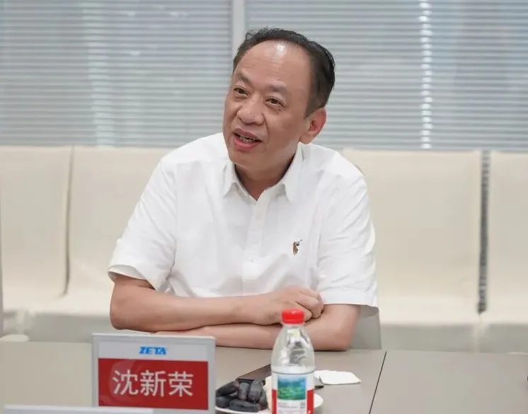 中钢协党委副书记姜维一行莅临钢协会员单位哲达科技考察指导_2.jpg 中钢协党委副书记姜维一行莅临钢协会员单位哲达科技考察指导_2.jpg